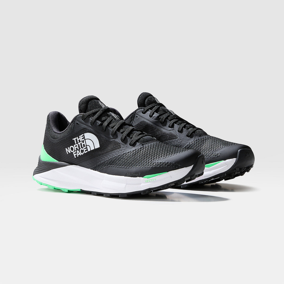 The North Face Vectiv Enduris 3 TNF Black/Chlorophyll Green