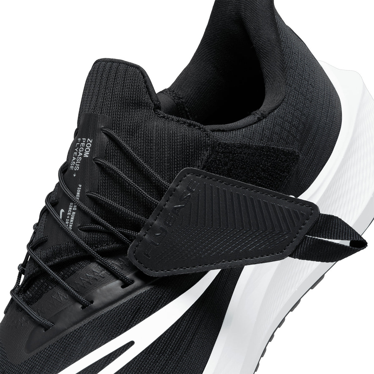 Nike Air Zoom Pegasus 39 Flyease Black/White/Dark Smoke Grey